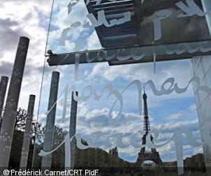 Tour Eiffel - Monuments in Paris Ile-de-France