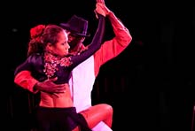 Cabaret evening… so that you can experience the magic of a historic Paris!